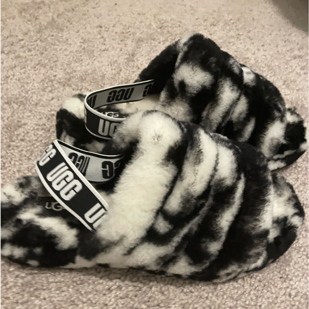 ugg slides